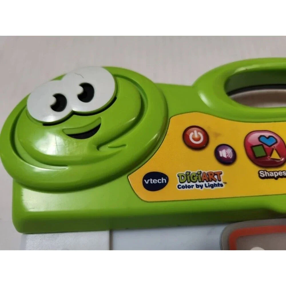 VTech DigiArt Color by Lights – Interactive Drawing Toy